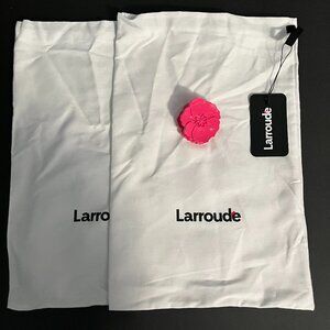Larroude NWT set of shoe duster bags in white and small pink floral hair clip